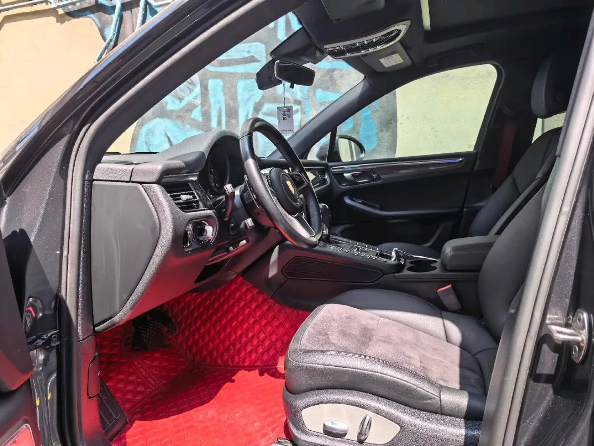 2021 Porsche Macan 2.0T 252HP L4 7DCT,autocango,china used car exporter,china ev exporter,chinese used car exporter,chinese used ev exporter
