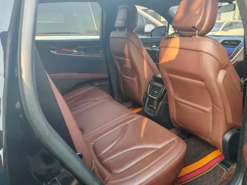 2019 Lincoln Nautilus 2.0T 235HP L4 8AT,autocango,china used car exporter,china ev exporter,chinese used car exporter,chinese used ev exporter