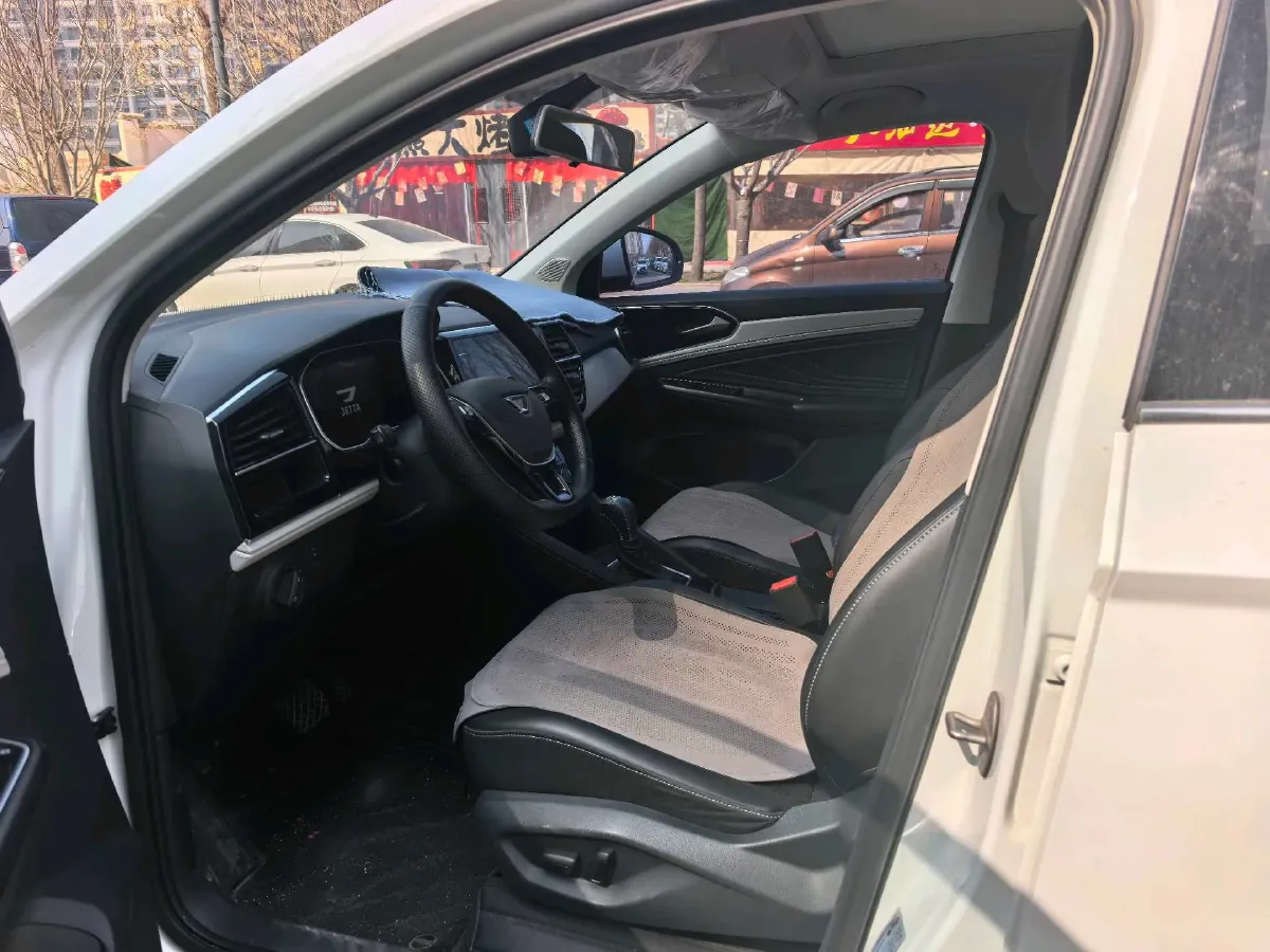 2022 Jetta VS7 1.4T 150HP L4 6AT,autocango,china used car exporter,china ev exporter,chinese used car exporter,chinese used ev exporter