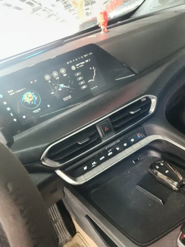 2022 ChangAn UNI-T 1.5T 188HP L4 7DCT,autocango,china used car exporter,china ev exporter,chinese used car exporter,chinese used ev exporter