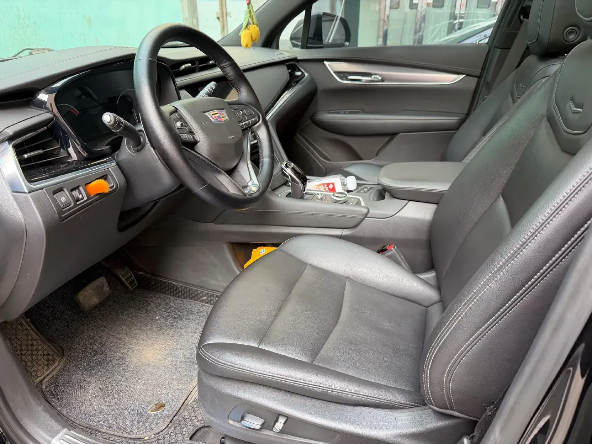 2021 Cadillac XT6 2.0T 237HP L4 9AT,autocango,china used car exporter,china ev exporter,chinese used car exporter,chinese used ev exporter