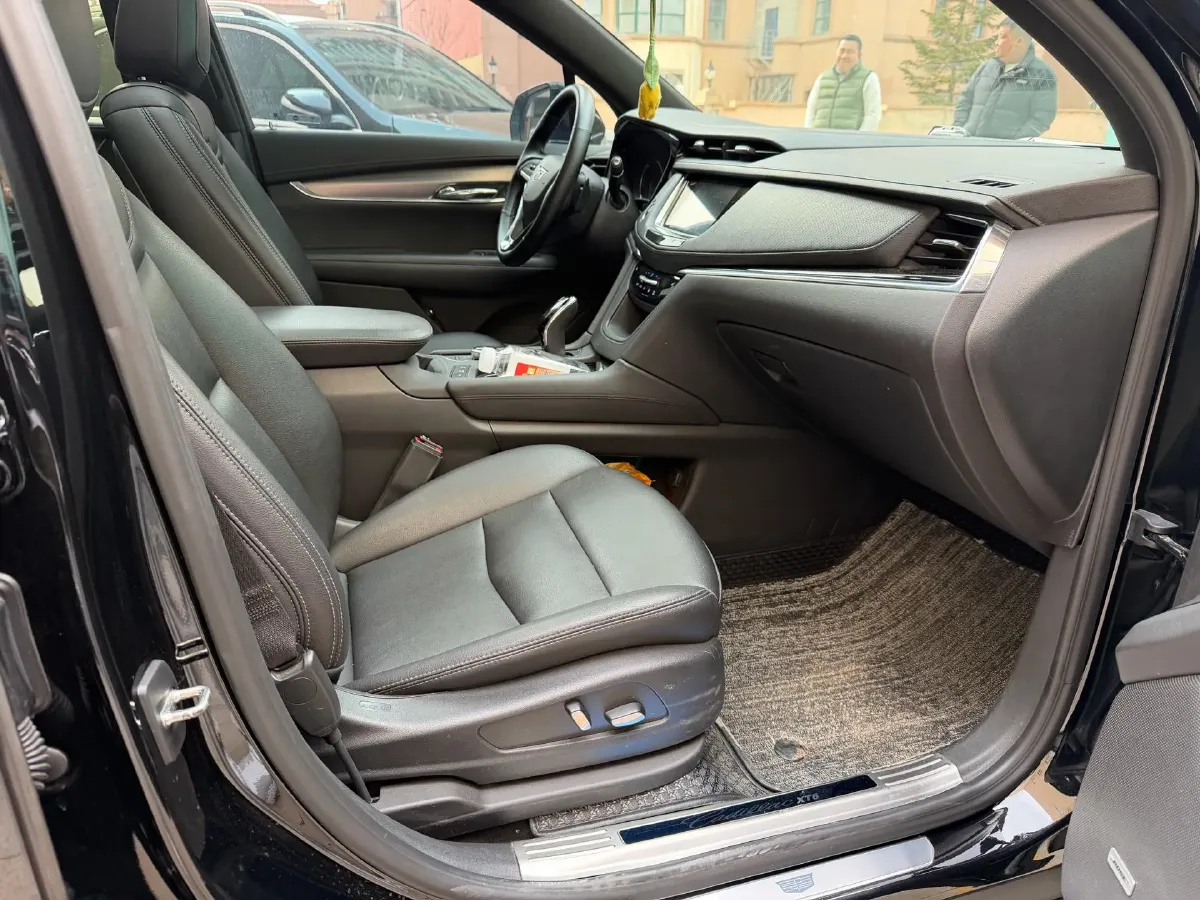 2021 Cadillac XT6 2.0T 237HP L4 9AT,autocango,china used car exporter,china ev exporter,chinese used car exporter,chinese used ev exporter
