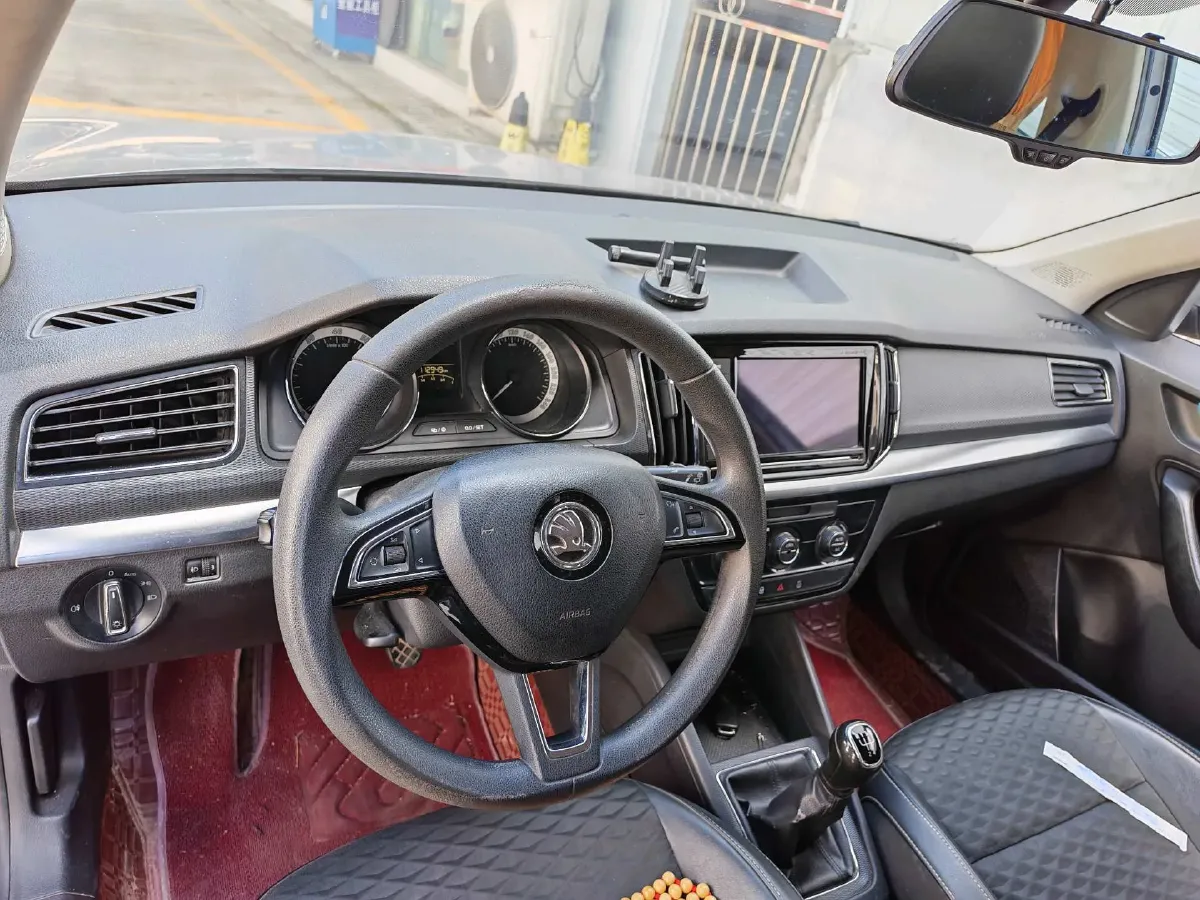 2018 Skoda Kamiq 1.5L 112HP L4 5MT,autocango,china used car exporter,china ev exporter,chinese used car exporter,chinese used ev exporter