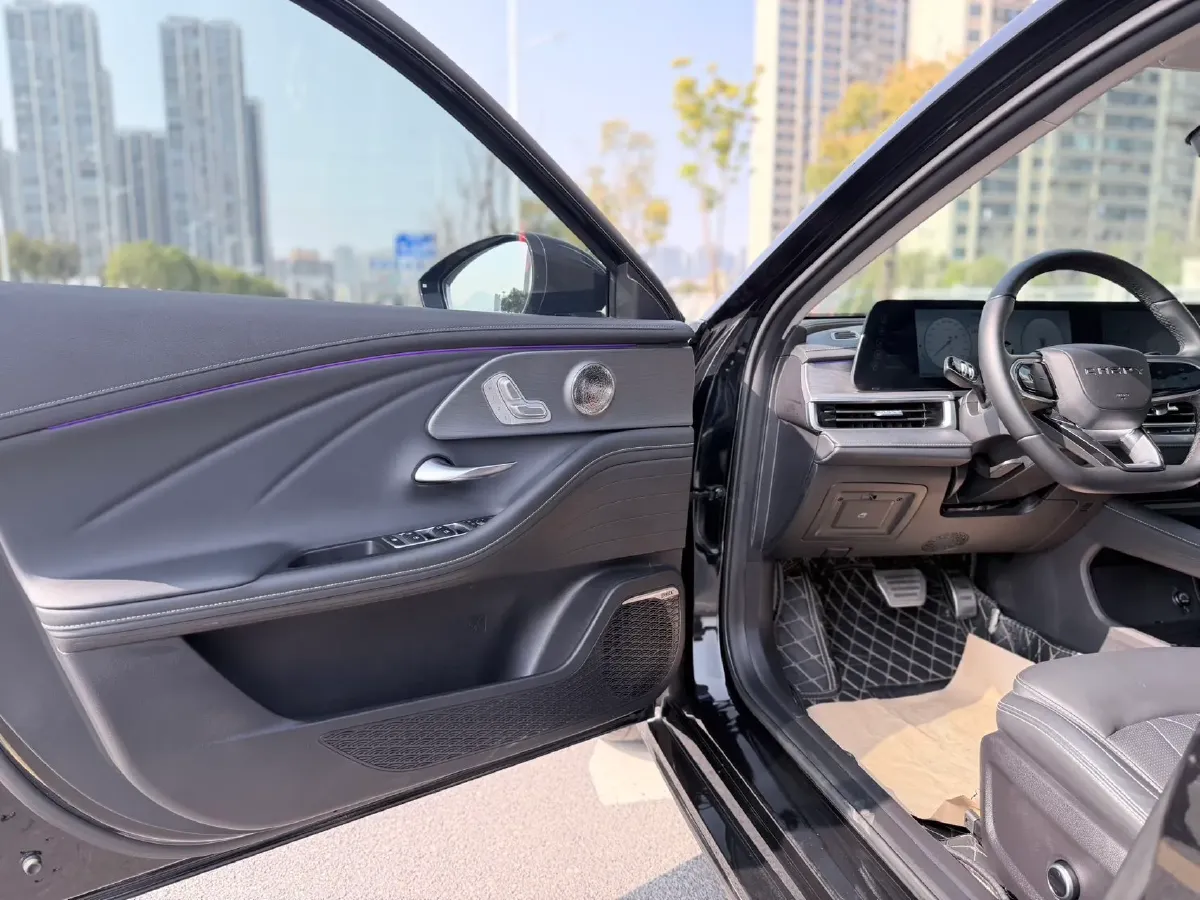 2025 Chery Arrizo 8 2.0T 254HP L4 7DCT,autocango,china used car exporter,china ev exporter,chinese used car exporter,chinese used ev exporter