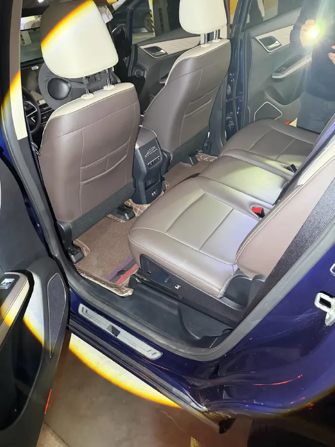 2022 Exceed LXC-DM 1.5T 156HP L4 3DHT PHEV 19.27KWH,autocango,china used car exporter,china ev exporter,chinese used car exporter,chinese used ev exporter