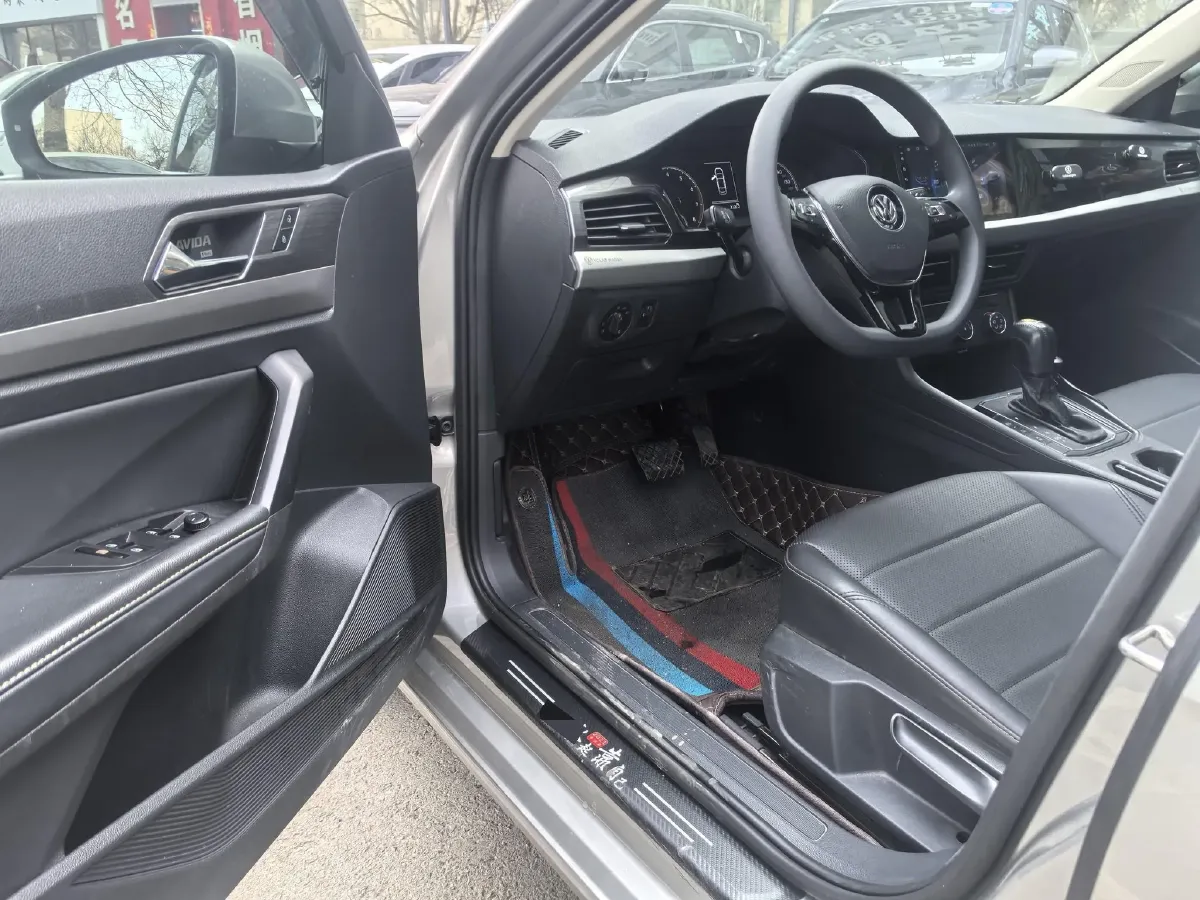 2019 Volkswagen Lavida 1.5L 113HP L4 6AT,autocango,china used car exporter,china ev exporter,chinese used car exporter,chinese used ev exporter