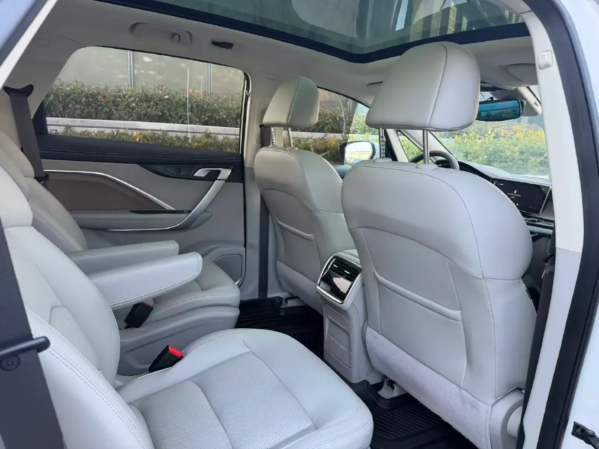 2019 Geely JiaJi 1.8T 184HP L4 6AT,autocango,china used car exporter,china ev exporter,chinese used car exporter,chinese used ev exporter