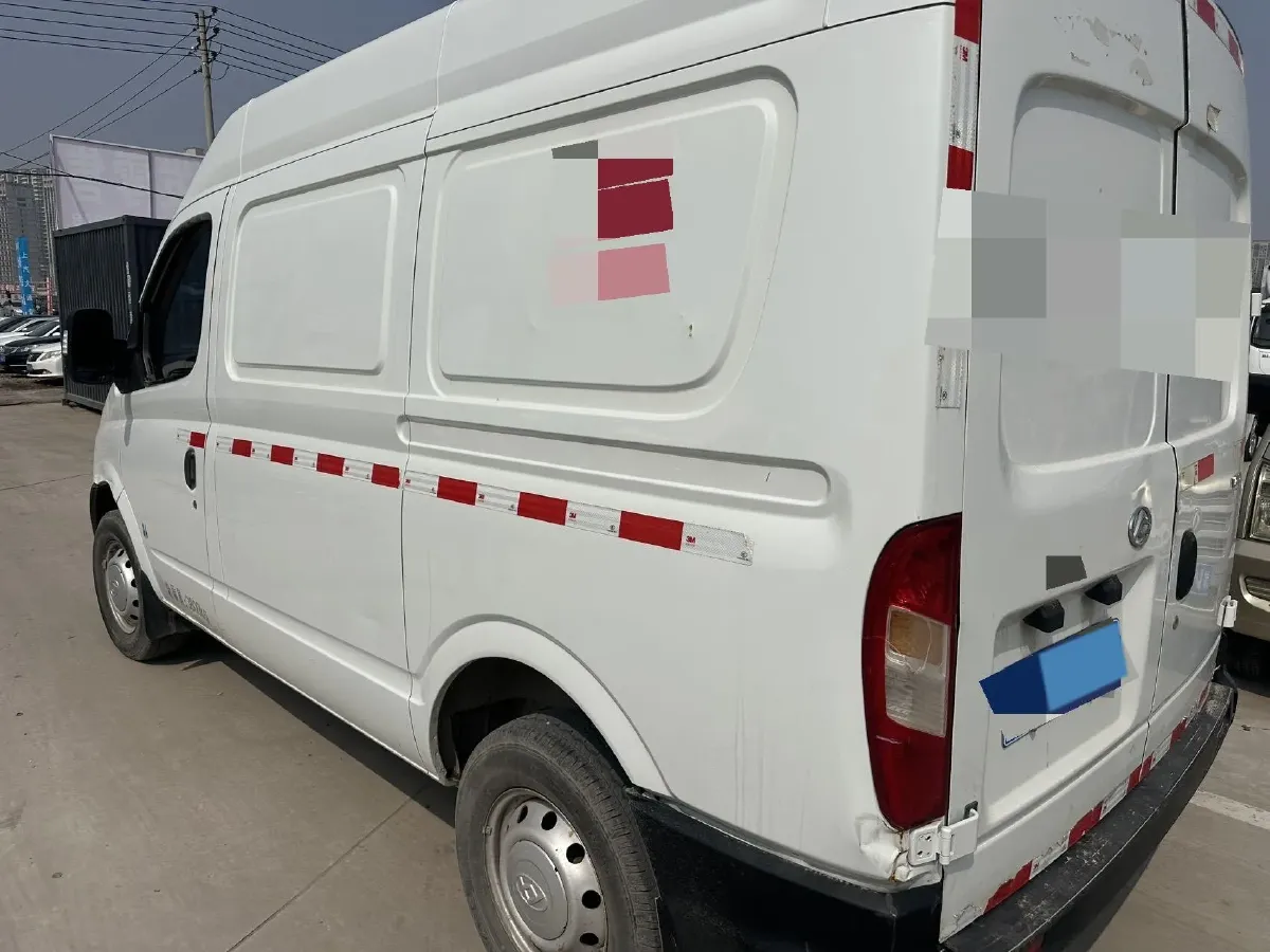 2019 MAXUS XinTu V80 2.5T 136HP L4 6MT,autocango,china used car exporter,china ev exporter,chinese used car exporter,chinese used ev exporter