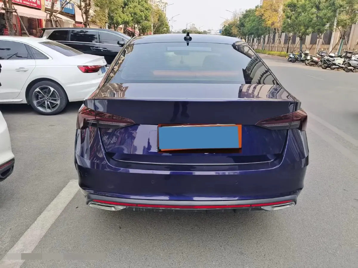 2021 Skoda Octavia 1.4T 150HP L4 7DCT,autocango,china used car exporter,china ev exporter,chinese used car exporter,chinese used ev exporter