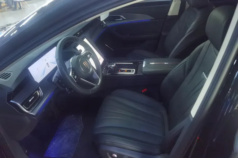 2024 HongQi H5 1.5T 169HP L4 7DCT,autocango,china used car exporter,china ev exporter,chinese used car exporter,chinese used ev exporter