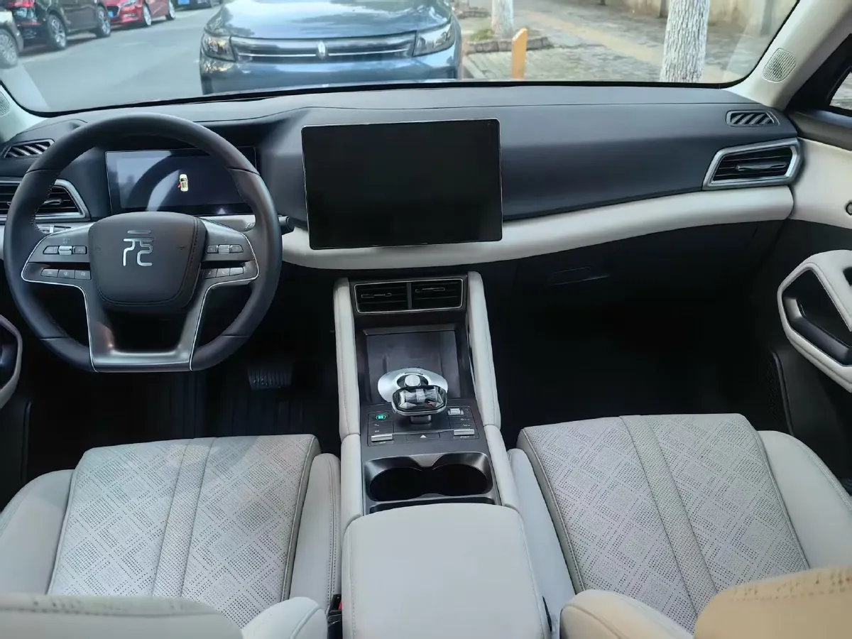 2024 BYD YuanUP BEV 45.12KWH,autocango,china used car exporter,china ev exporter,chinese used car exporter,chinese used ev exporter