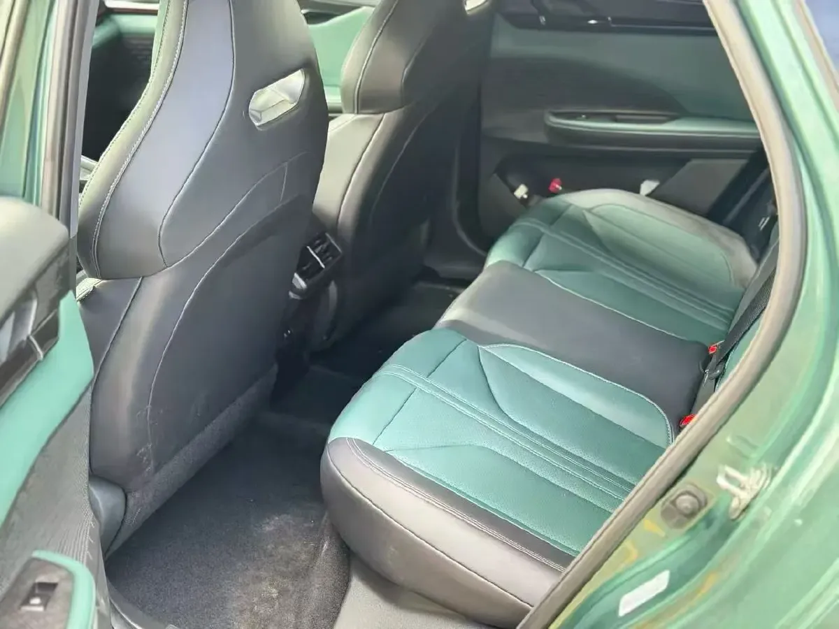 2023 ChangAn UNI-V iDD 1.5T 170HP L4 6TCT PHEV 18.4KWH,autocango,china used car exporter,china ev exporter,chinese used car exporter,chinese used ev exporter