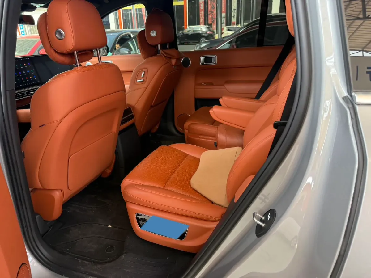 2022 Li L9 Range Extended 154HP REEV 42.6KWH,autocango,china used car exporter,china ev exporter,chinese used car exporter,chinese used ev exporter