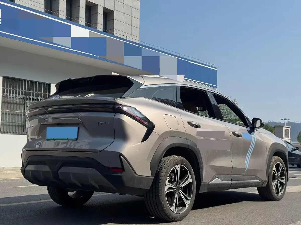 2025 Geely Galaxy L7 1.5L 112HP L4 1DHT PHEV 18.4KWH,autocango,china used car exporter,china ev exporter,chinese used car exporter,chinese used ev exporter