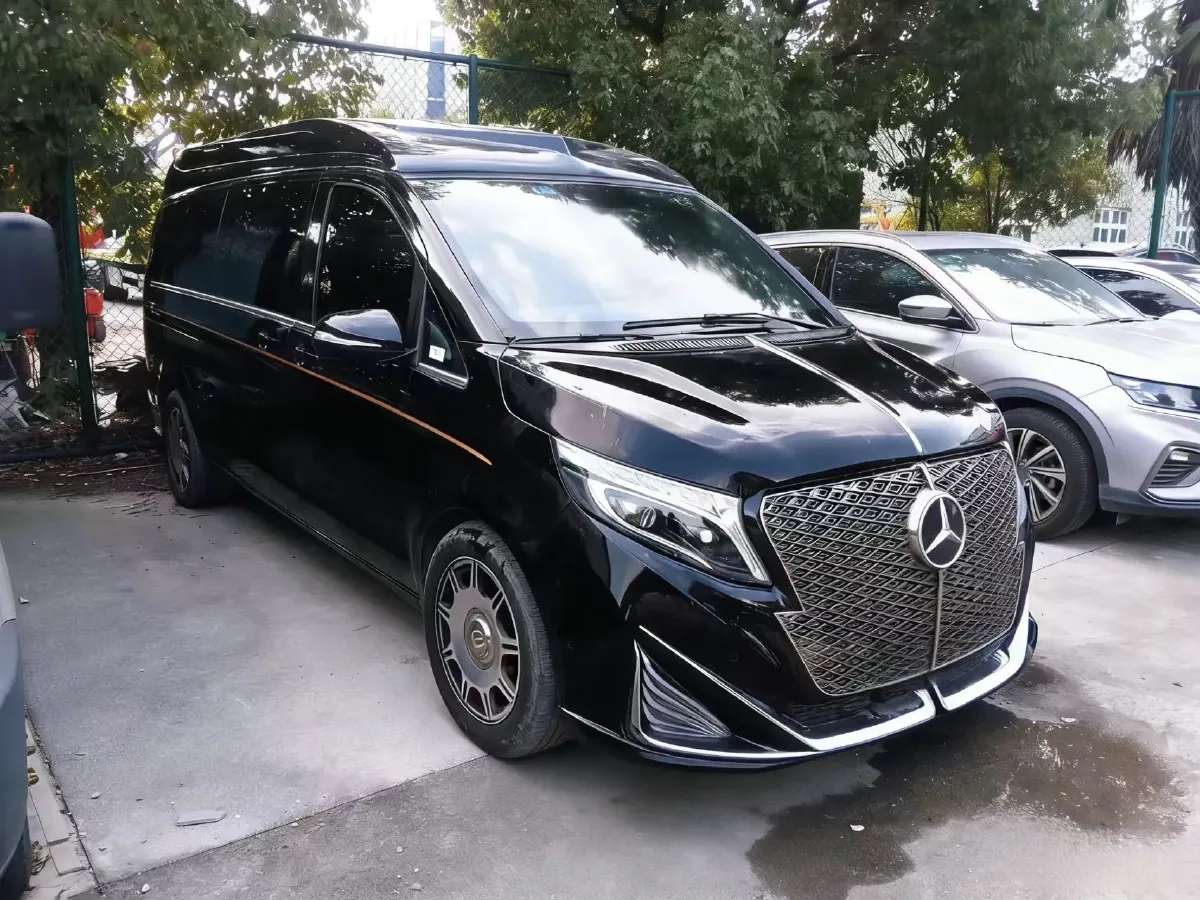 2022 Mercedes-Benz V Class 2.0T 211HP L4 9AT,autocango,china used car exporter,china ev exporter,chinese used car exporter,chinese used ev exporter