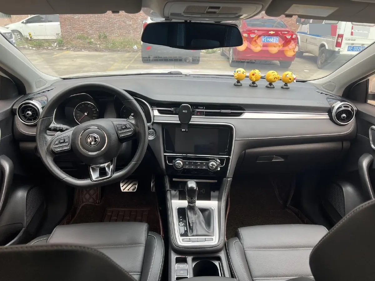 2019 MAXUS XinTu V80 2.5T 136HP L4 6AMT,autocango,china used car exporter,china ev exporter,chinese used car exporter,chinese used ev exporter