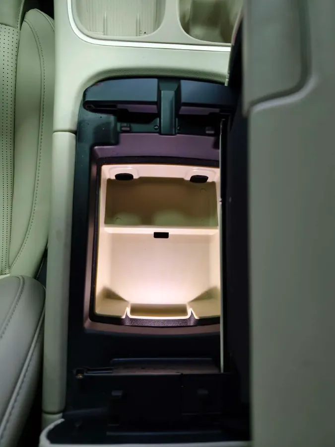 2023 NIO ES6 BEV 75KWH,autocango,china used car exporter,china ev exporter,chinese used car exporter,chinese used ev exporter