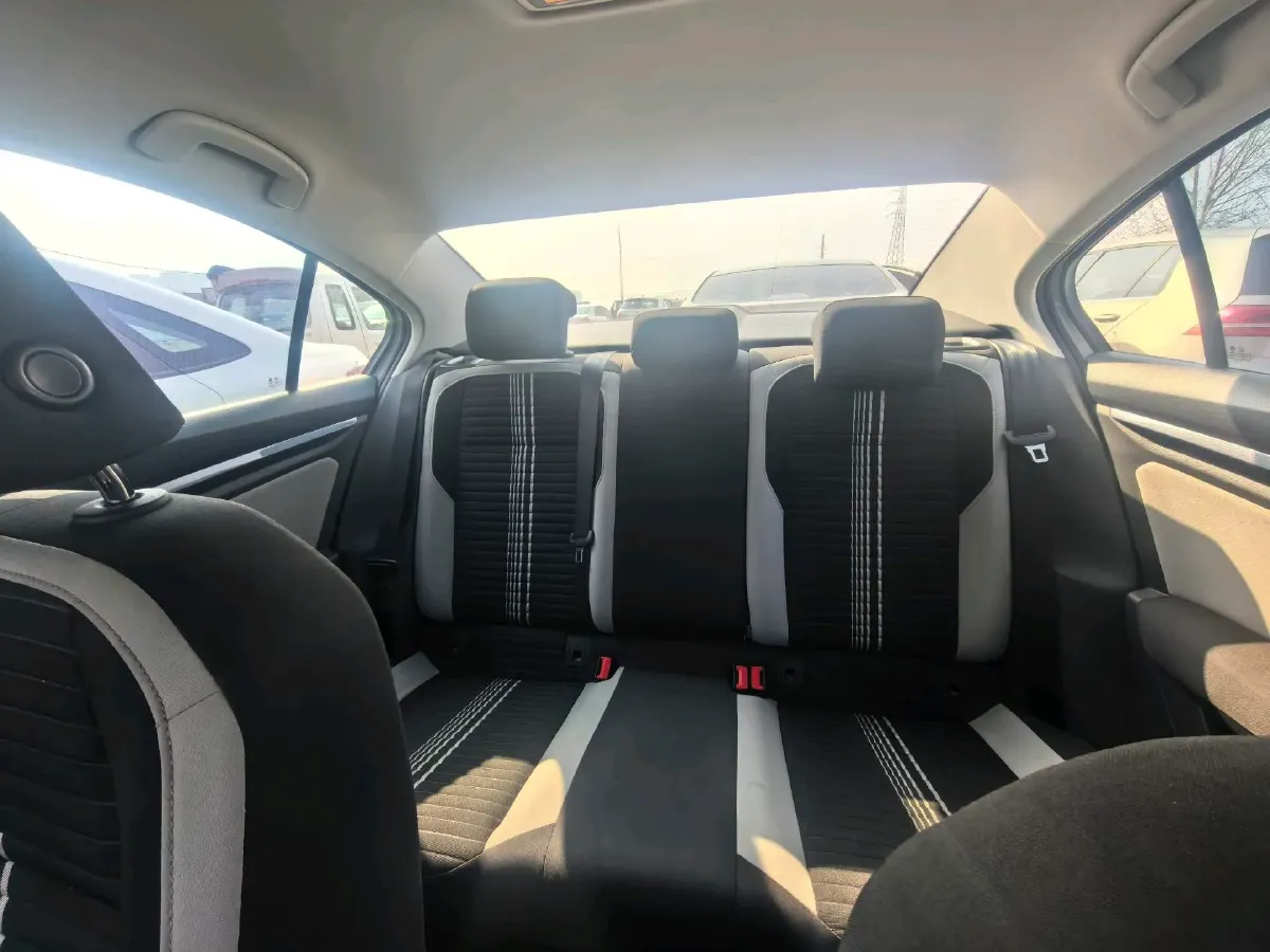 2024 Volkswagen Bora 1.2T 116HP L4 7DCT,autocango,china used car exporter,china ev exporter,chinese used car exporter,chinese used ev exporter