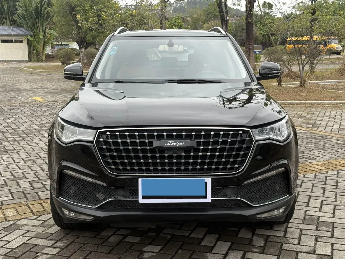 2017 Zotye T700 1.8T 177HP L4 6DCT,autocango,china used car exporter,china ev exporter,chinese used car exporter,chinese used ev exporter