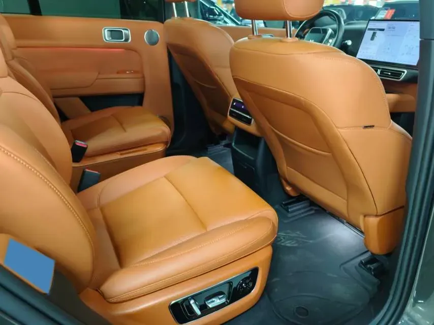 2023 Li L8 Range Extended 154HP REEV 40.9KWH,autocango,china used car exporter,china ev exporter,chinese used car exporter,chinese used ev exporter