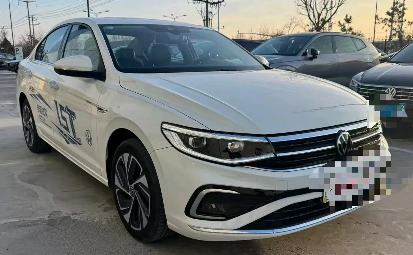 2023 Volkswagen Bora 1.5T 160HP L4 7DCT,autocango,china used car exporter,china ev exporter,chinese used car exporter,chinese used ev exporter