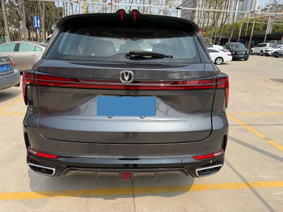 2023 ChangAn CS75 Plus 1.5T 188HP L4 8AT,autocango,china used car exporter,china ev exporter,chinese used car exporter,chinese used ev exporter