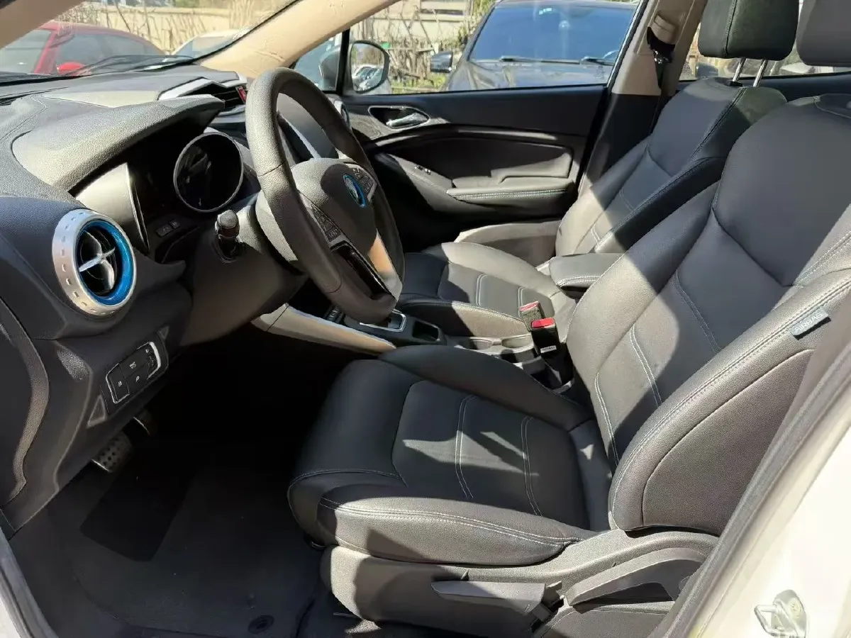 2018 BYD Yuan BEV 43.2KWH,autocango,china used car exporter,china ev exporter,chinese used car exporter,chinese used ev exporter