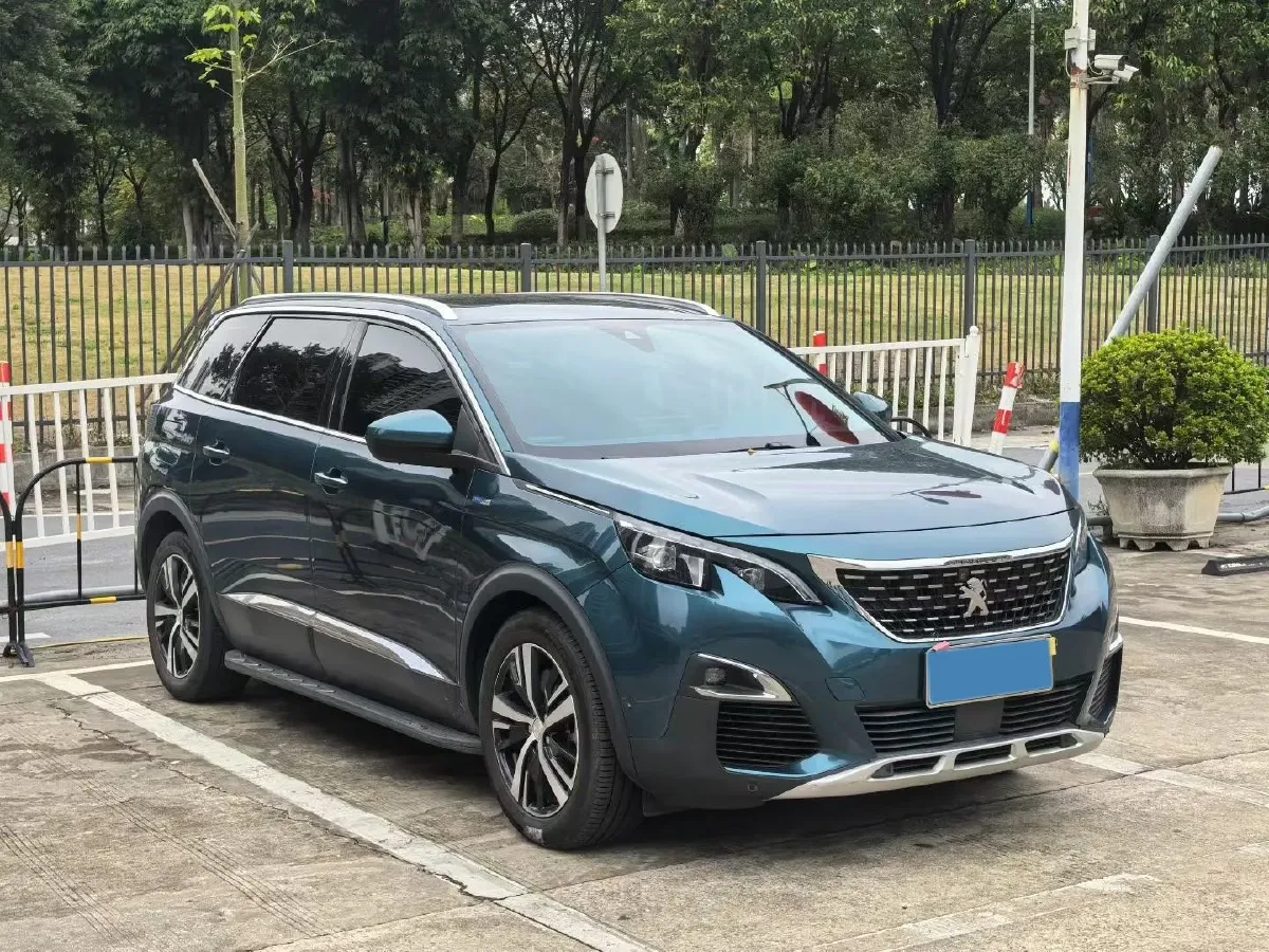 2019 Peugeot 5008 1.6T 167HP L4 6AT,autocango,china used car exporter,china ev exporter,chinese used car exporter,chinese used ev exporter