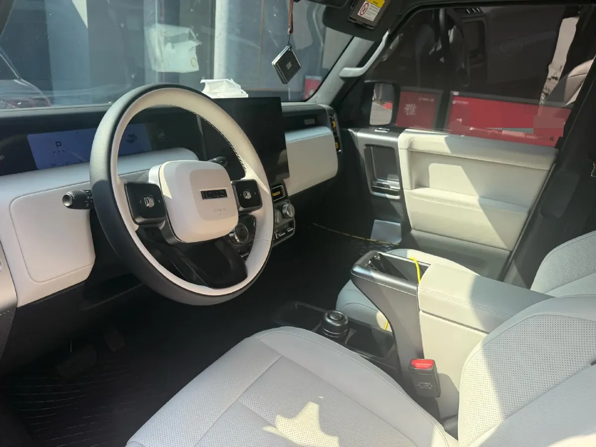 2025 Yufeng Auto Golden Warehouse BEV,autocango,china used car exporter,china ev exporter,chinese used car exporter,chinese used ev exporter