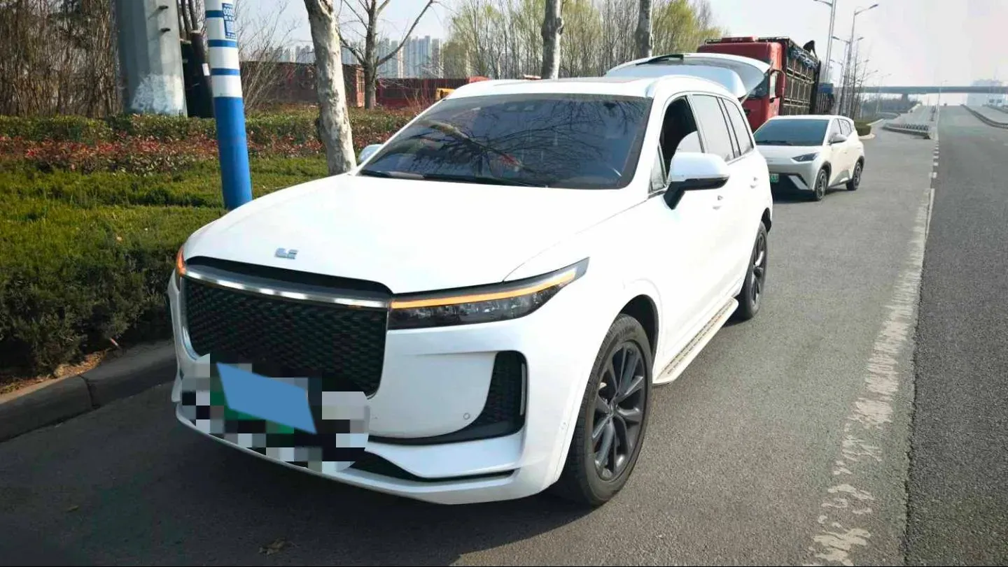 2020 Li ONE Range Extended 131HP REEV 40.5KWH,autocango,china used car exporter,china ev exporter,chinese used car exporter,chinese used ev exporter