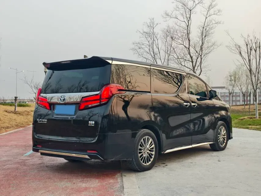 2023 Toyota Alphard 2.5L 117HP L4 E-CVT Hybrid,autocango,china used car exporter,china ev exporter,chinese used car exporter,chinese used ev exporter