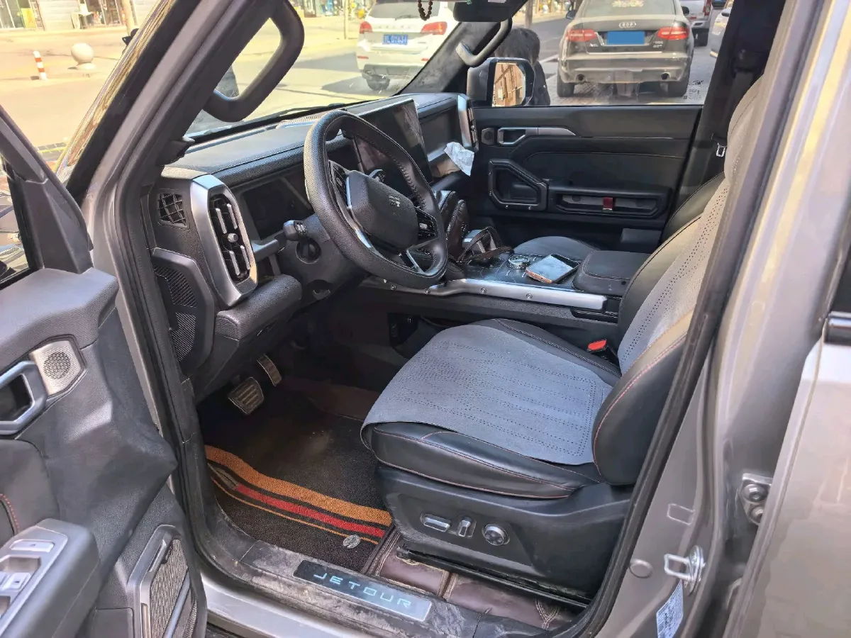 2024 Jetour Traveller 2.0T 254HP L4 7DCT,autocango,china used car exporter,china ev exporter,chinese used car exporter,chinese used ev exporter