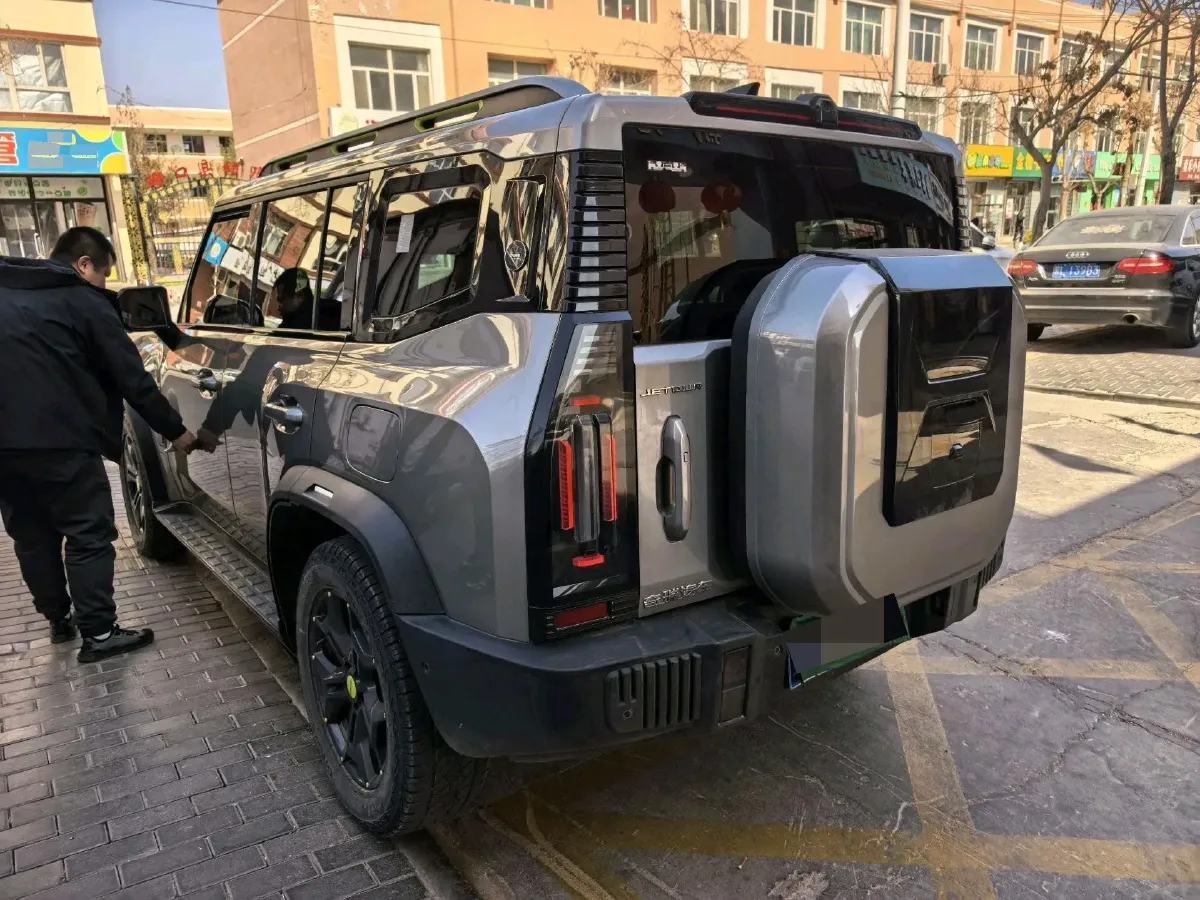 2024 Jetour Traveller 2.0T 254HP L4 7DCT,autocango,china used car exporter,china ev exporter,chinese used car exporter,chinese used ev exporter