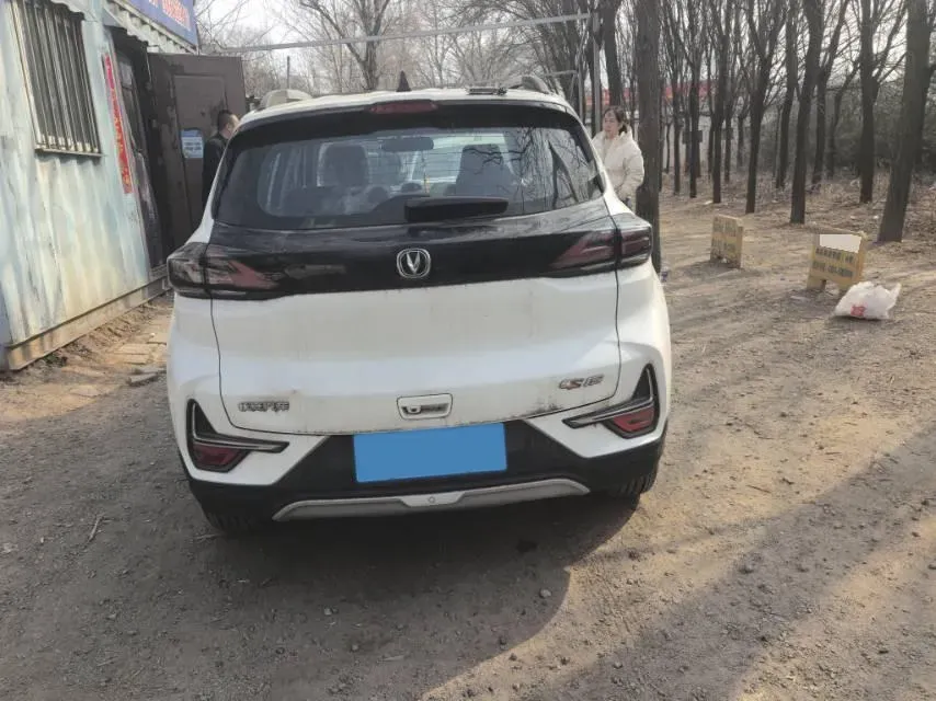 2021 ChangAn CS15 1.5L 107HP L4 5DCT,autocango,china used car exporter,china ev exporter,chinese used car exporter,chinese used ev exporter