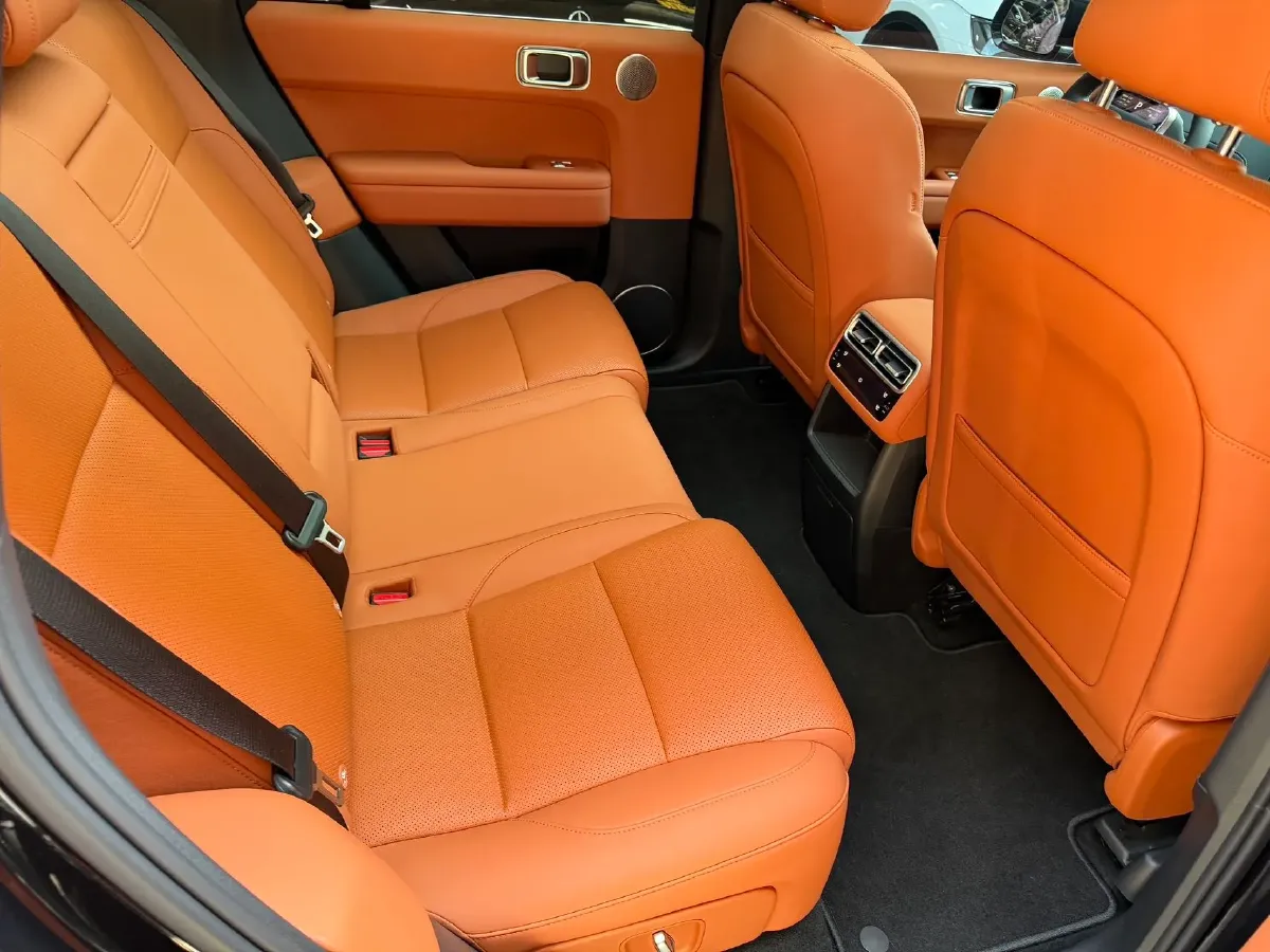 2025 Li L6 Range Extended 154HP L4 REEV,autocango,china used car exporter,china ev exporter,chinese used car exporter,chinese used ev exporter