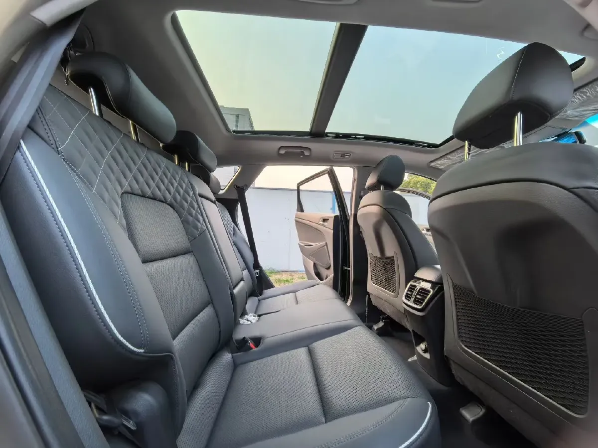 2019 Hyundai Tucson 1.6T 177HP L4 7DCT,autocango,china used car exporter,china ev exporter,chinese used car exporter,chinese used ev exporter