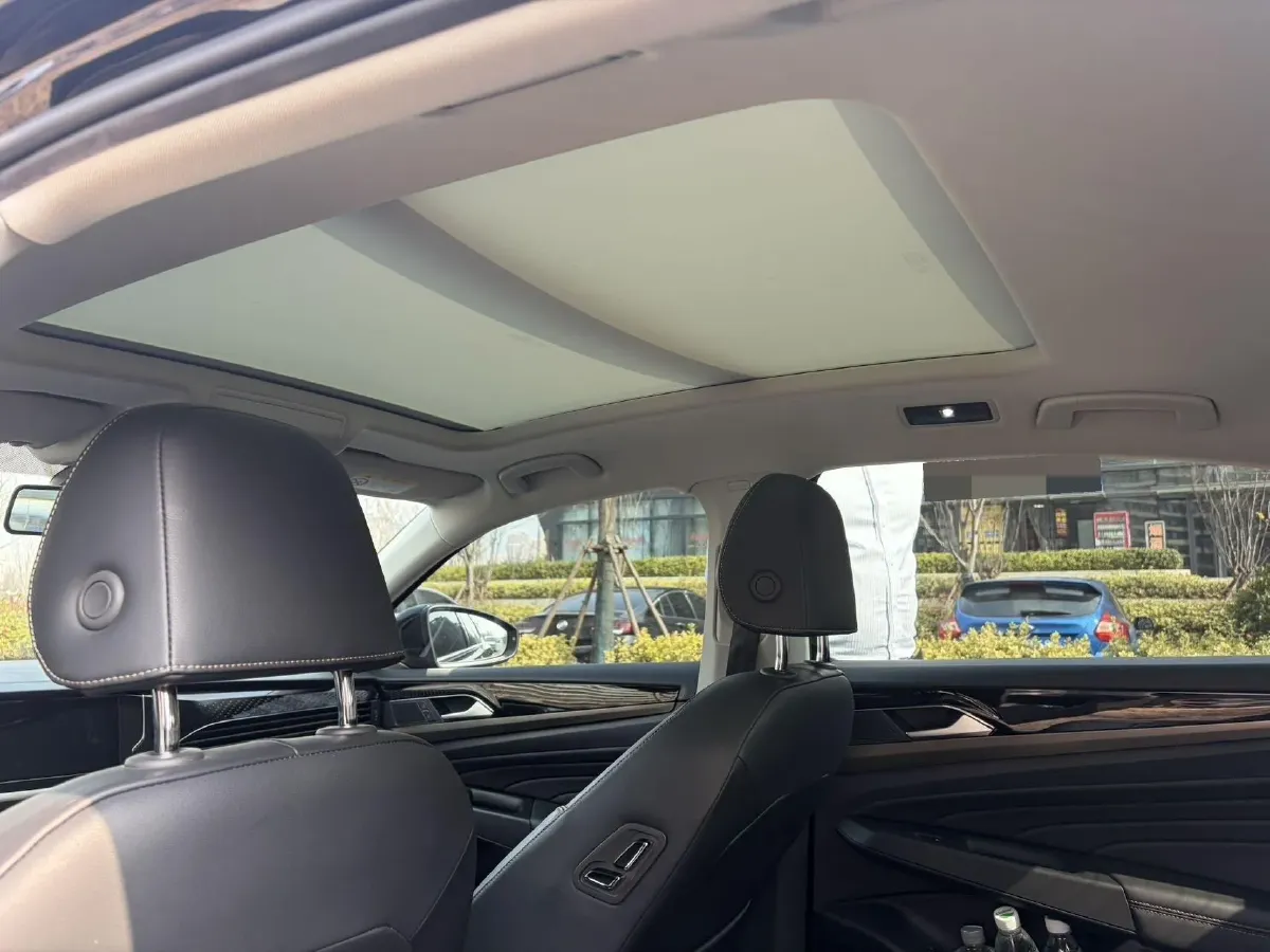 2021 Volkswagen Passat 2.0T 186HP L4 7DCT,autocango,china used car exporter,china ev exporter,chinese used car exporter,chinese used ev exporter