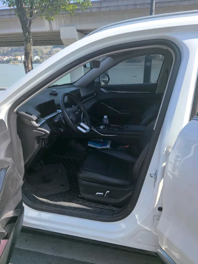 2021 Haval H6 2.0T 211HP L4 7DCT,autocango,china used car exporter,china ev exporter,chinese used car exporter,chinese used ev exporter