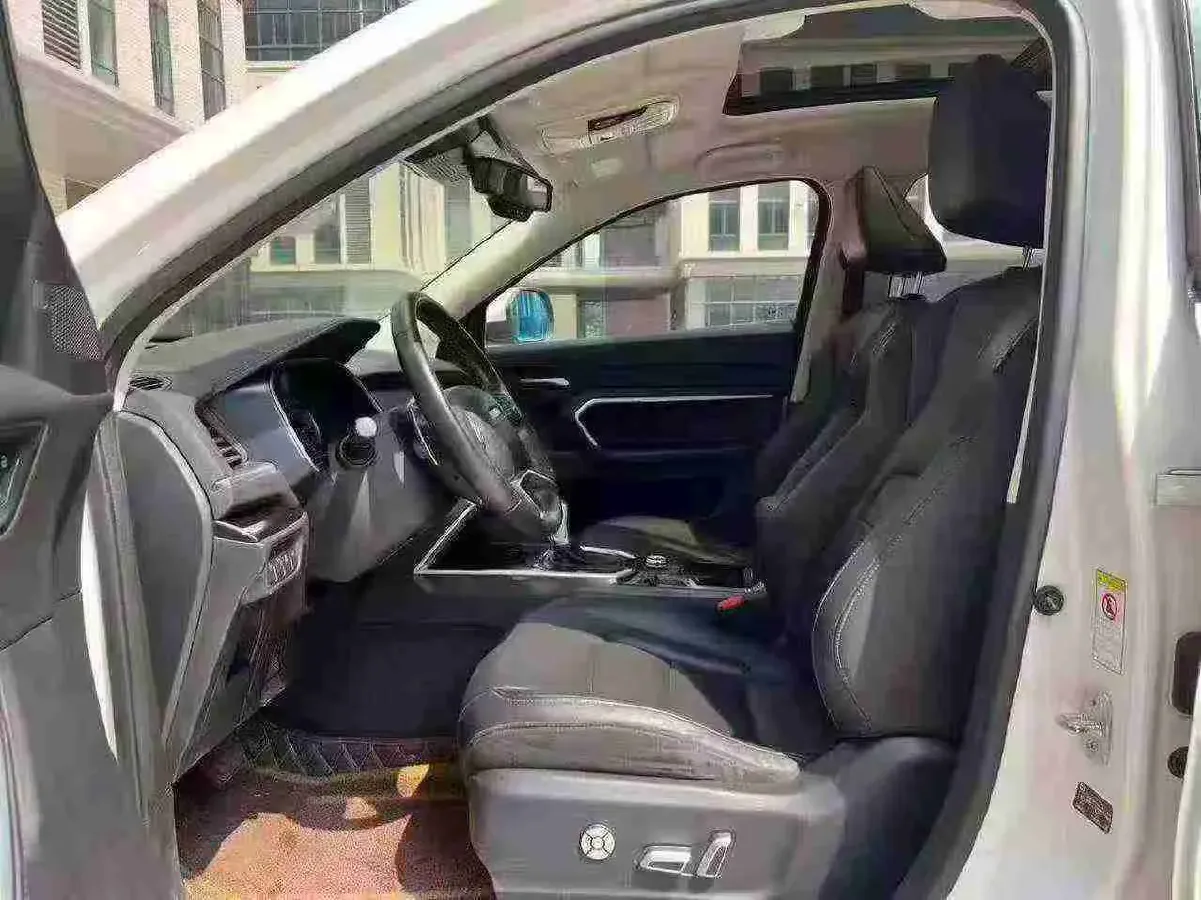 2017 Haval H6 2.0T 197HP L4 7DCT,autocango,china used car exporter,china ev exporter,chinese used car exporter,chinese used ev exporter