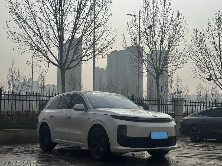 2024 Li L6 Range Extended 154HP L4 REEV 36.8KWH,autocango,china used car exporter,china ev exporter,chinese used car exporter,chinese used ev exporter