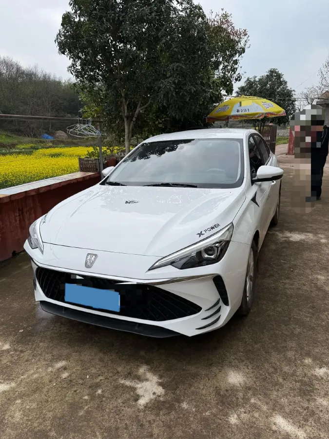 2023 Roewe i5 1.5L 129HP L4 5MT,autocango,china used car exporter,china ev exporter,chinese used car exporter,chinese used ev exporter