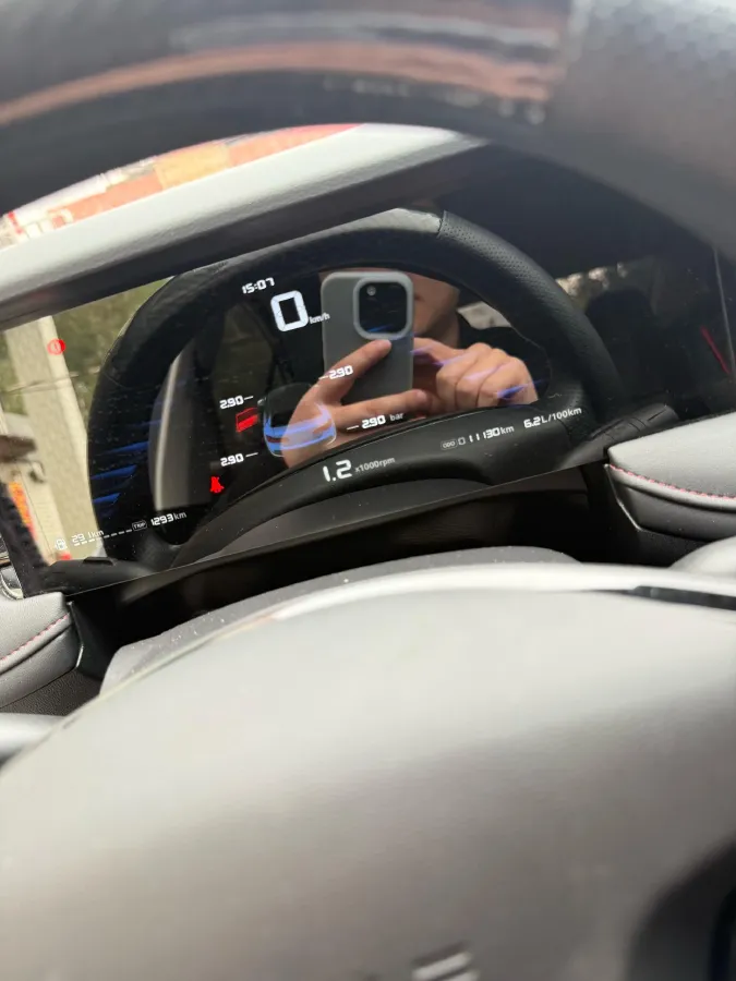 2023 Roewe i5 1.5L 129HP L4 5MT,autocango,china used car exporter,china ev exporter,chinese used car exporter,chinese used ev exporter