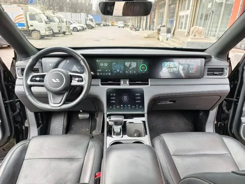 2021 Li ONE Range Extended 131HP REEV 40.5KWH,autocango,china used car exporter,china ev exporter,chinese used car exporter,chinese used ev exporter