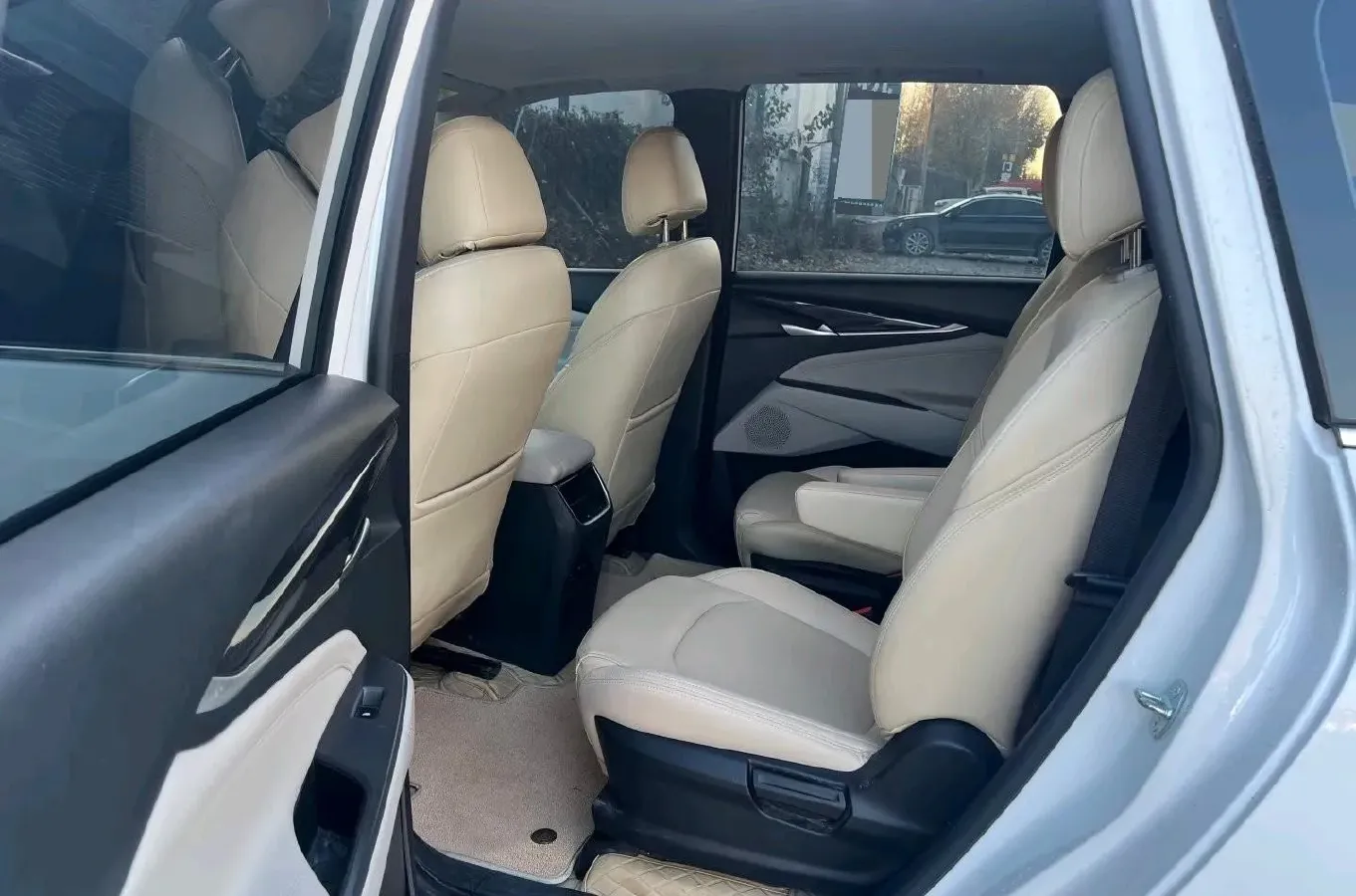 2022 MAXUS G50 1.5T 169HP L4 7DCT,autocango,china used car exporter,china ev exporter,chinese used car exporter,chinese used ev exporter