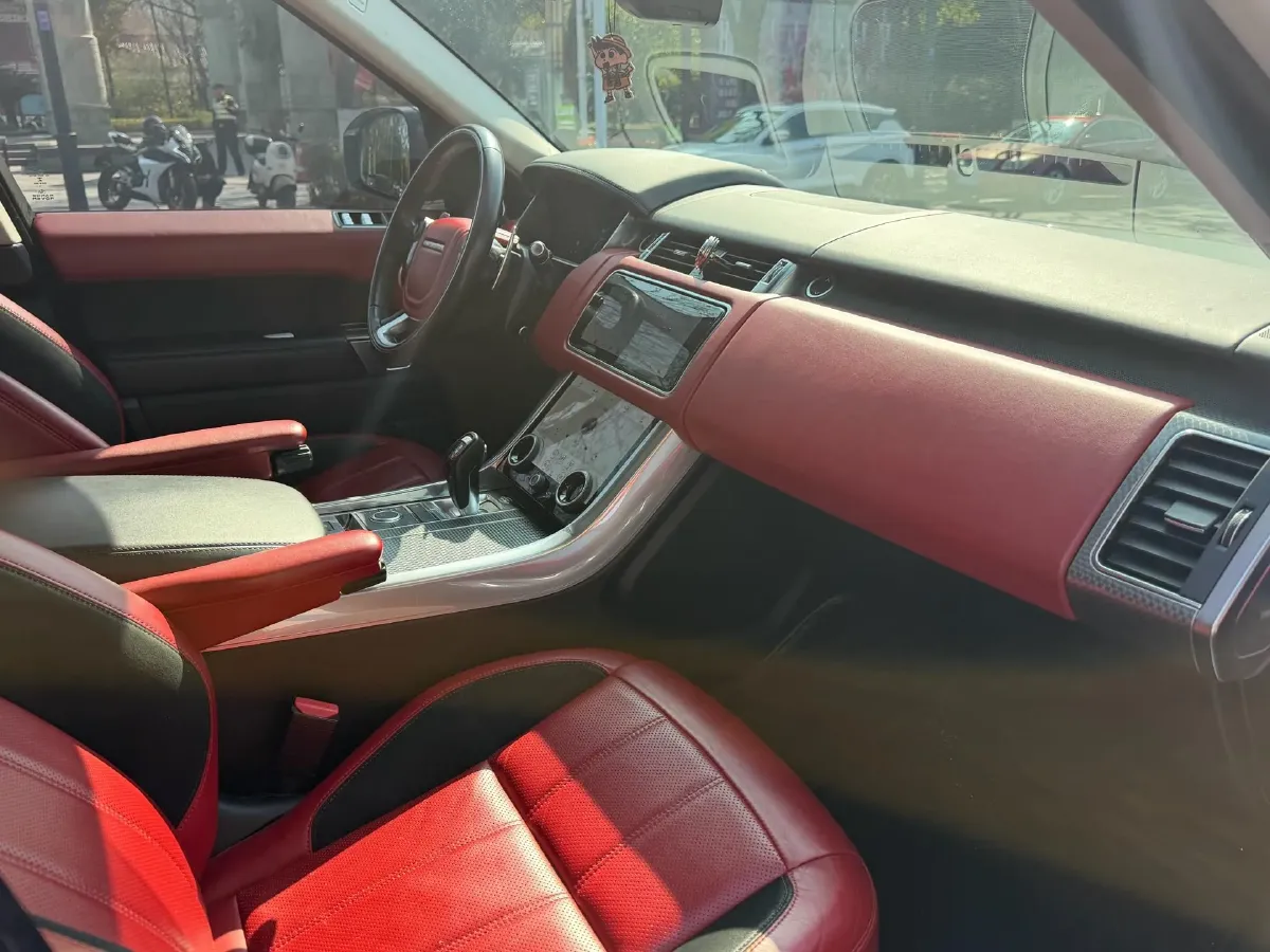 2018 Land Rover Range Rover Sport 3.0T 340HP V6 8AT,autocango,china used car exporter,china ev exporter,chinese used car exporter,chinese used ev exporter