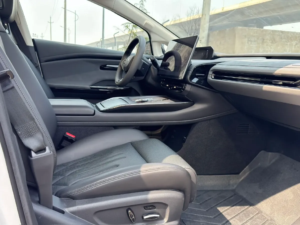 2024 HYPTEC GT BEV 80KWH,autocango,china used car exporter,china ev exporter,chinese used car exporter,chinese used ev exporter