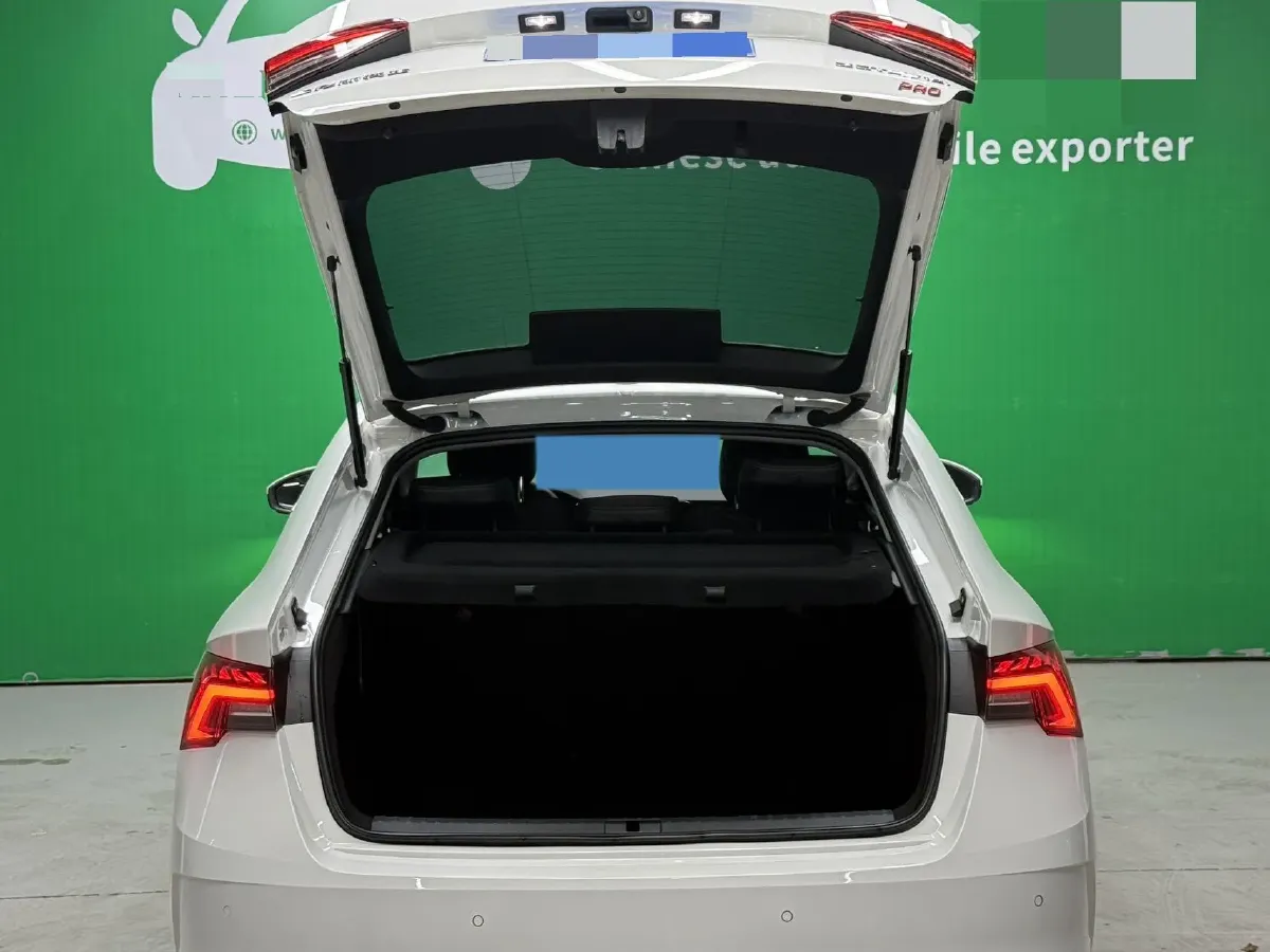 2021 Skoda Octavia 1.4T 150HP L4 7DCT,autocango,china used car exporter,china ev exporter,chinese used car exporter,chinese used ev exporter