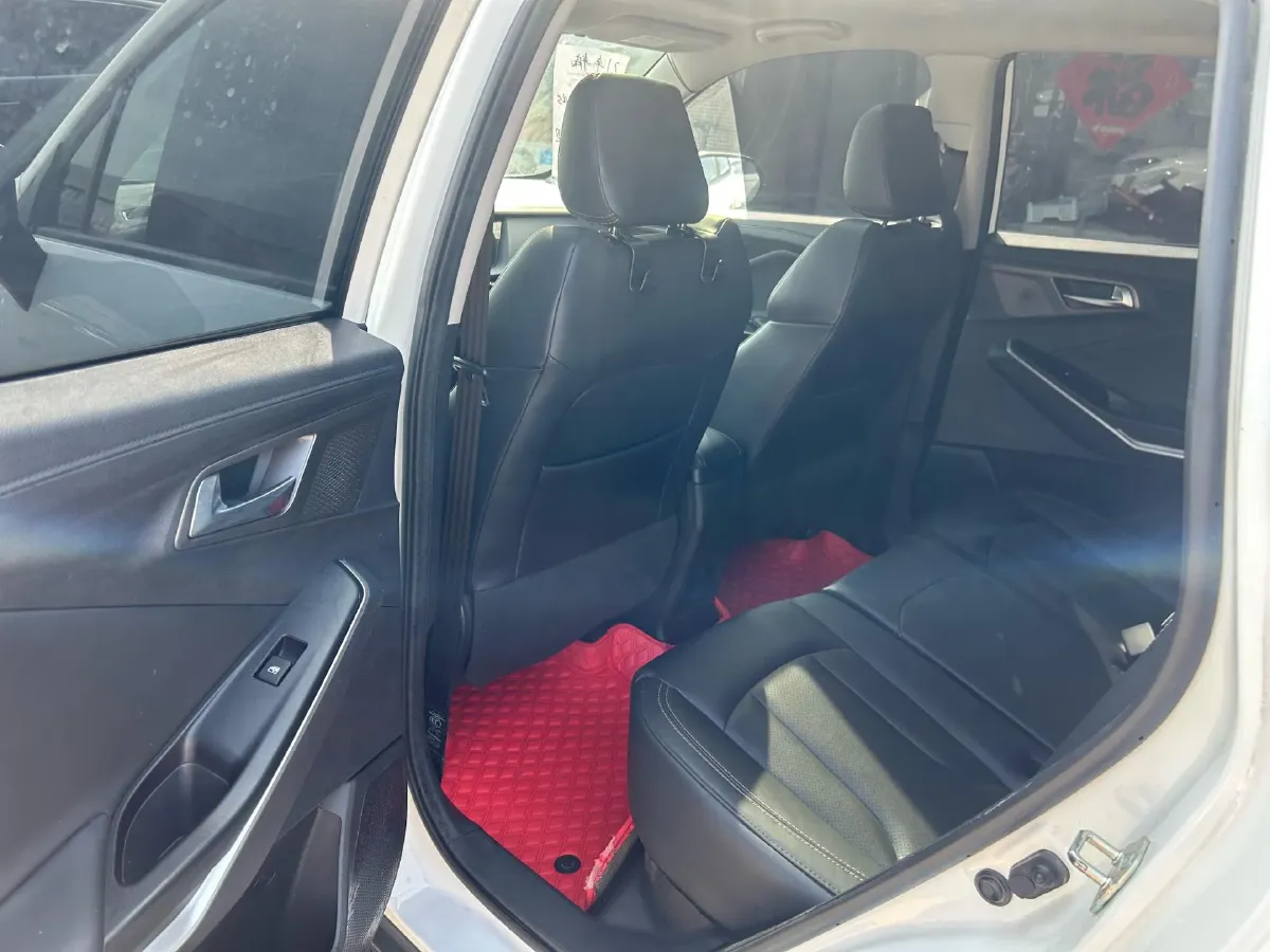 2021 ChangAn CS15 1.5L 107HP L4 5DCT,autocango,china used car exporter,china ev exporter,chinese used car exporter,chinese used ev exporter