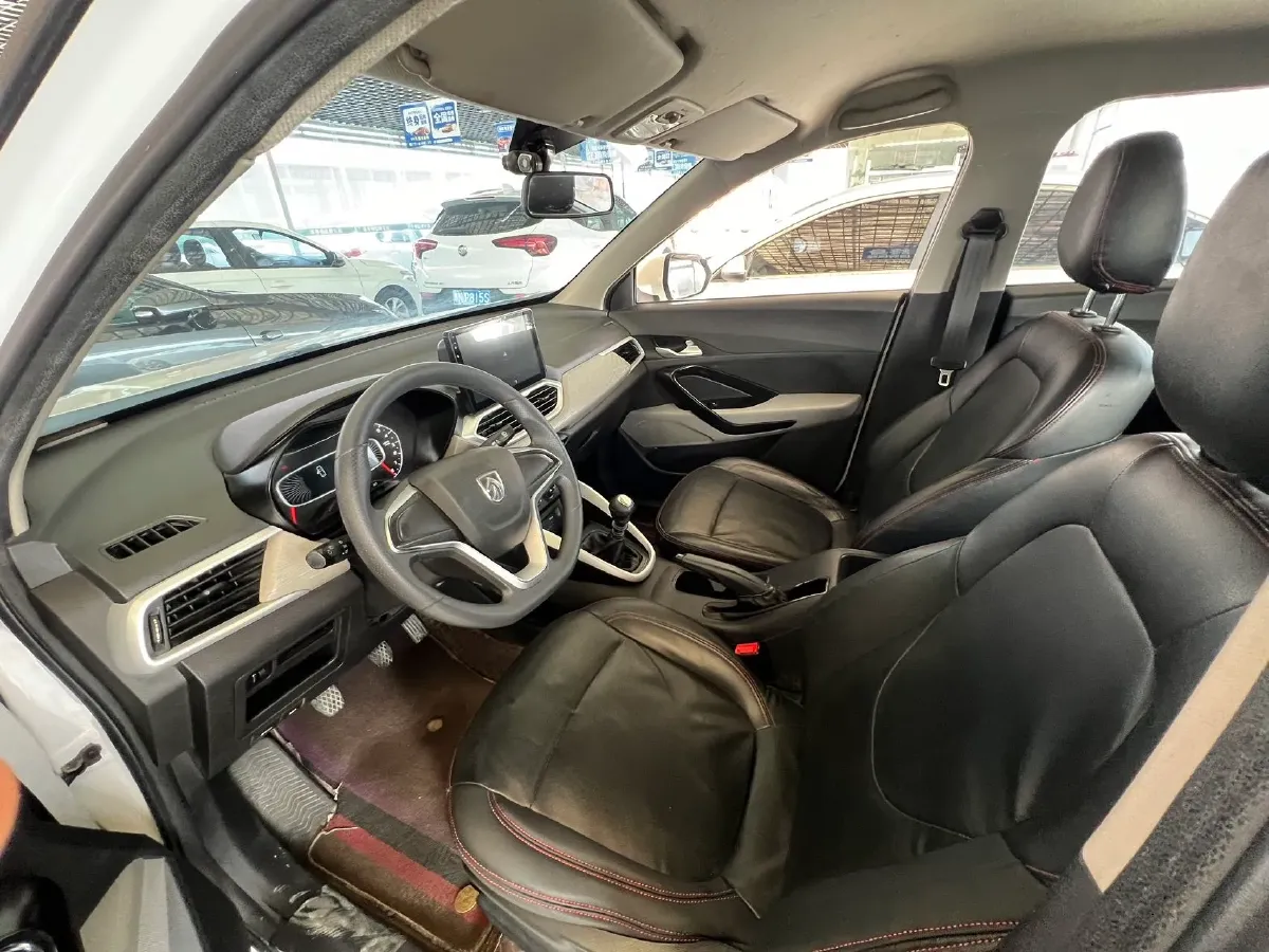 2021 BaoJun 510 1.5L 99HP L4 6MT,autocango,china used car exporter,china ev exporter,chinese used car exporter,chinese used ev exporter