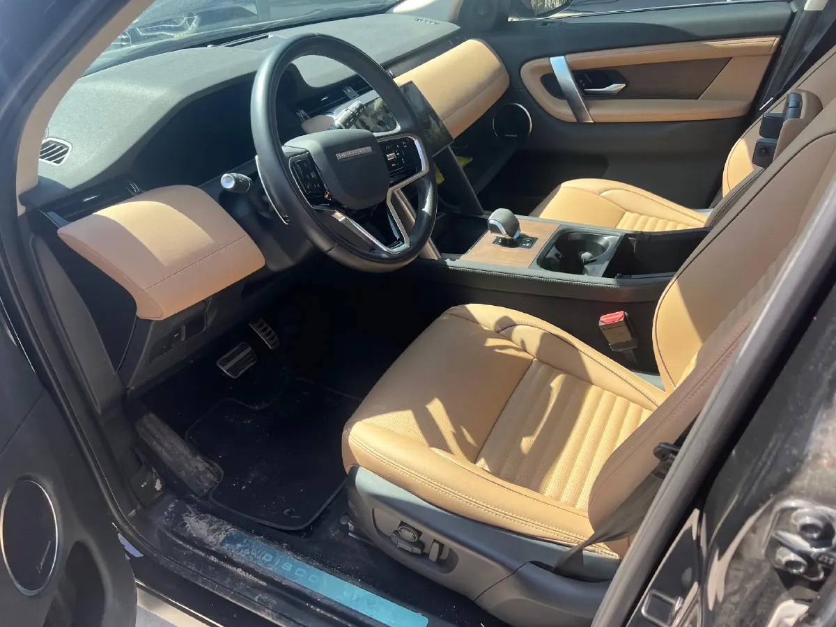 2024 Land Rover Discovery Sport 2.0T 249HP L4 9AT,autocango,china used car exporter,china ev exporter,chinese used car exporter,chinese used ev exporter